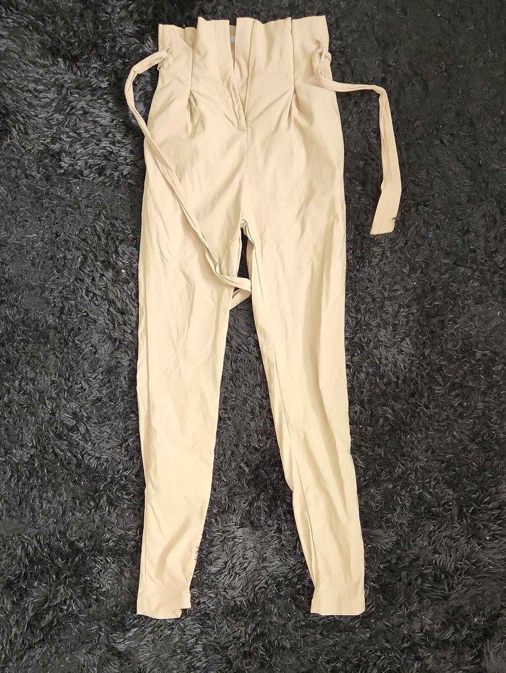 High-Waist Paperbag Tapered Pants in Beige, Cute! With Belt!